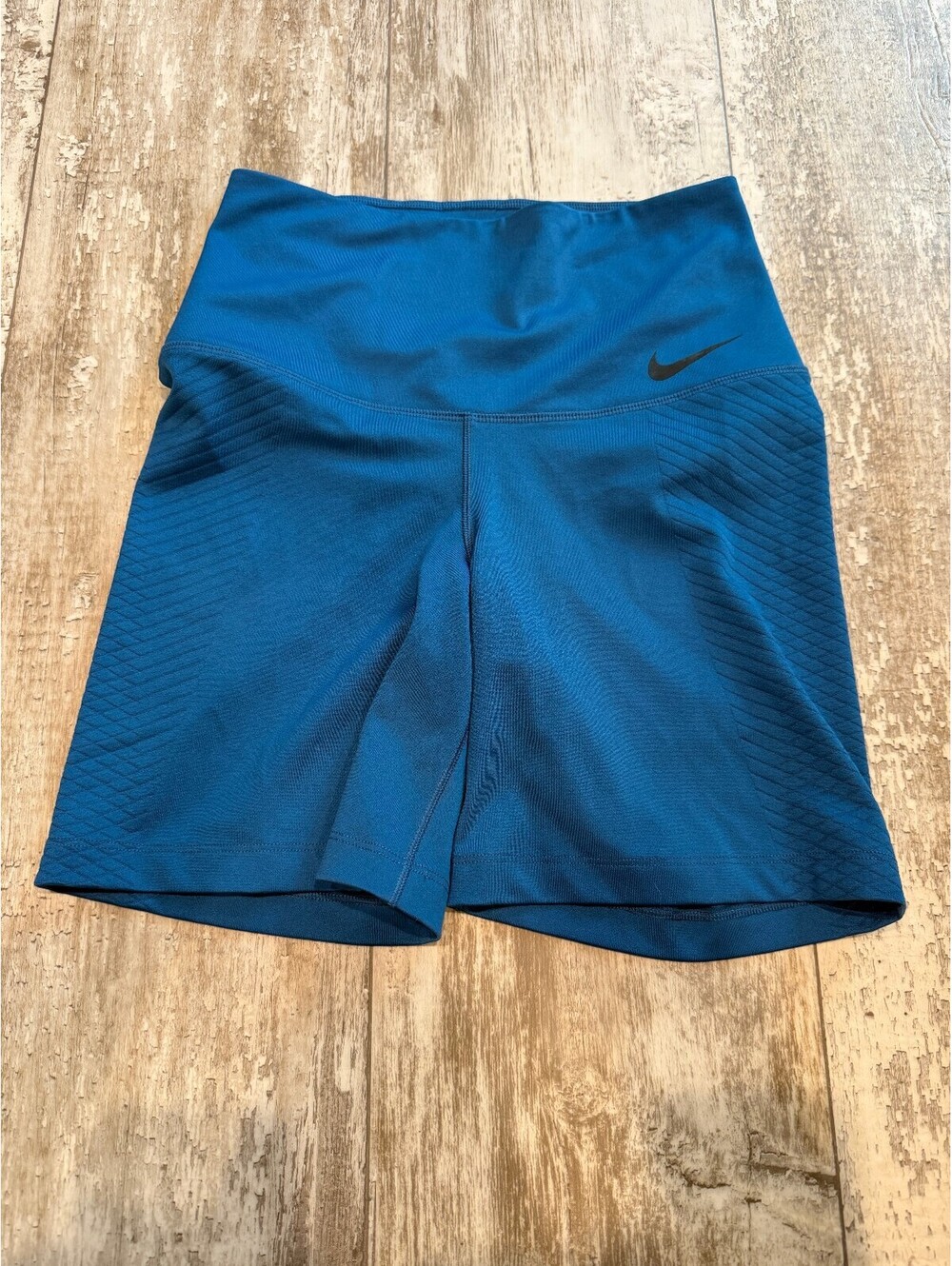 Nike Dri-FIT Women M Teal High Rise Training Shorts
